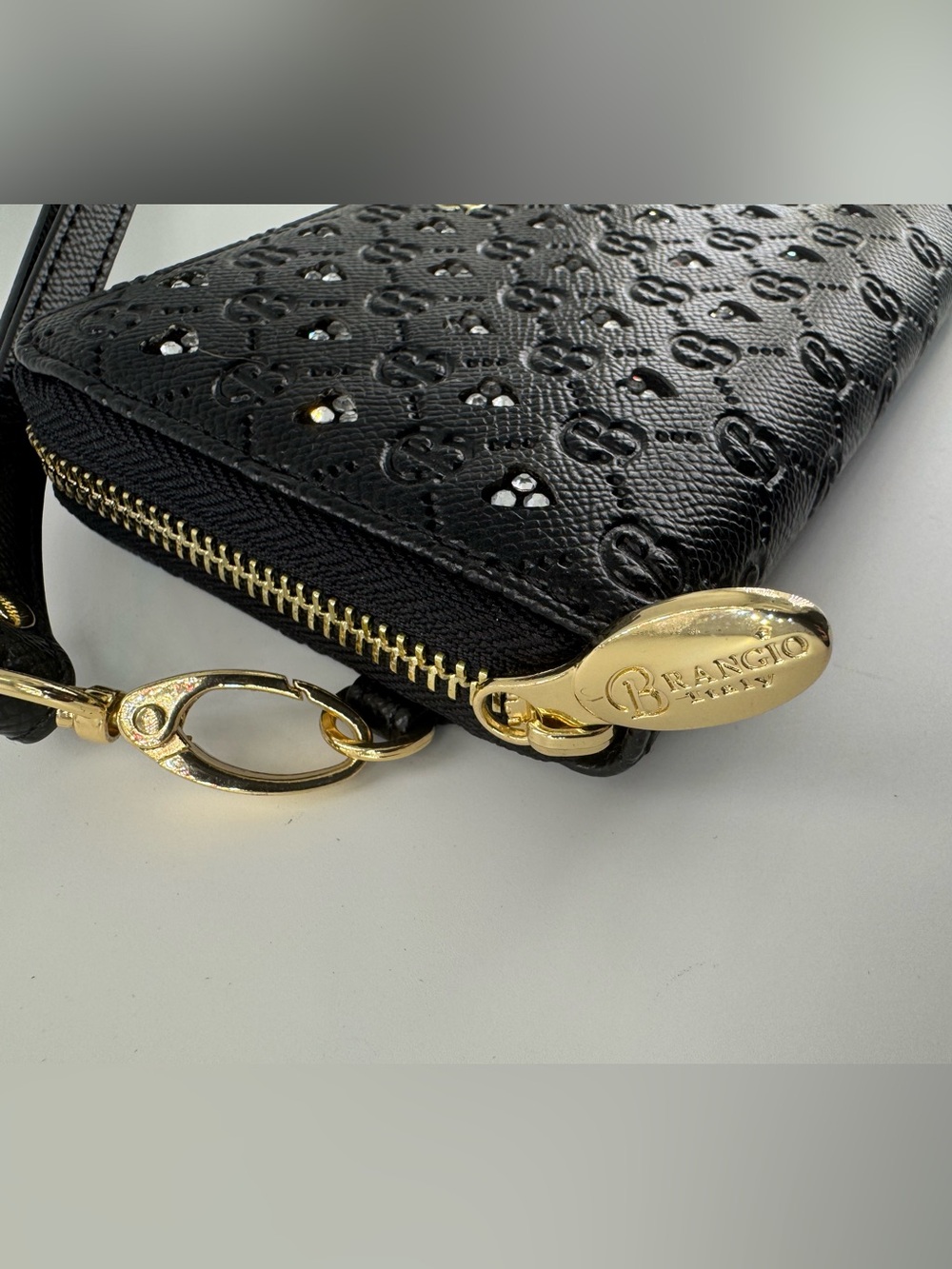BRANGIO Italy WRISTLET WALLET
MILLIONAIRE VEGAN LEATHER CRYSTAL WRISTLET WALLET - Picture 2 of 12